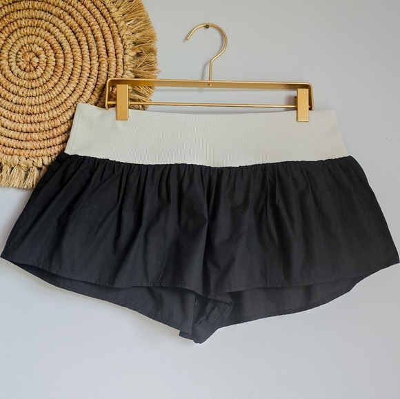 Anthropologie New Black White Colorblock Micro Beach Shorts Womens Size Small - Picture 11 of 11